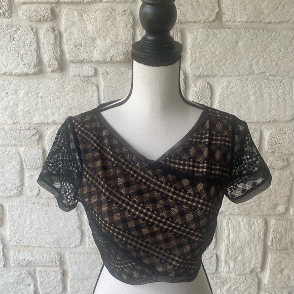 BCBG Maxazaria Vicky Crop Top / Size Small - Picture 3 of 13